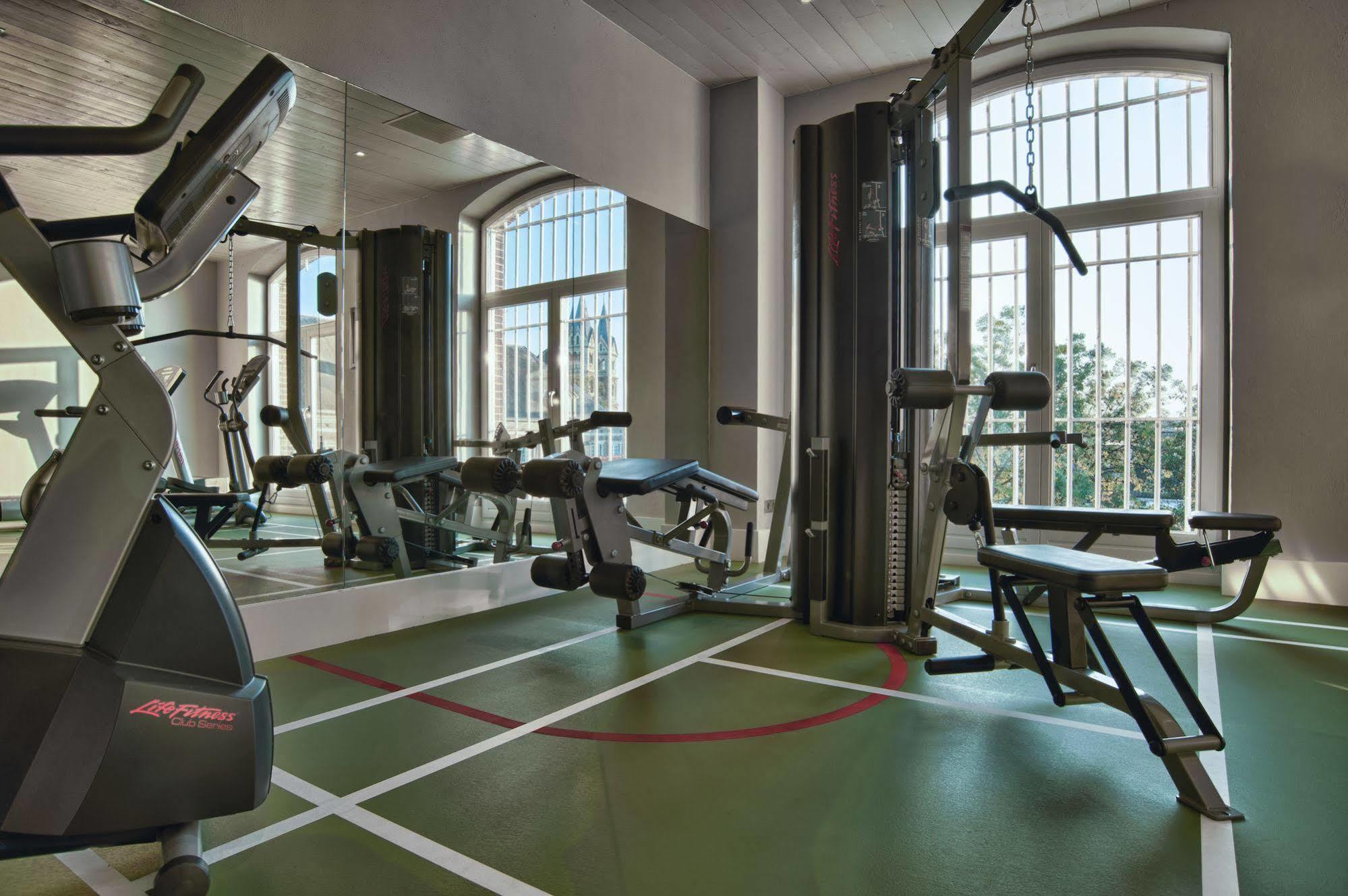 鲁尔蒙德 阿雷斯特之家酒店 外观 照片 The gym at the hotel